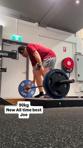 Joe started with us 6 months ago and had never lifted a weight in his life. Fast forward to this morning and he is hitting 90kg with great technique and 20kg down!! But this is only just the beginning of what we’re doing with Joe 📱 DM for 🏋🏼 Face to face coaching 🏋🏼Online coaching 🏋🏼 Free video consult #powerlifting #squat #bench #deadlift #blacltown | PyPerformance Coaching