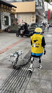 🔴🇧🇫 Notre Robot fon#d propre est présentement en visite de travail en chine 😂😂. Pas trop causant #pourtoi | TACO La JOIE