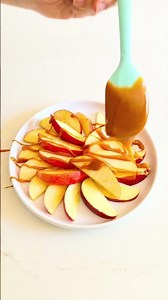 Apples Nachos: 2 Ways