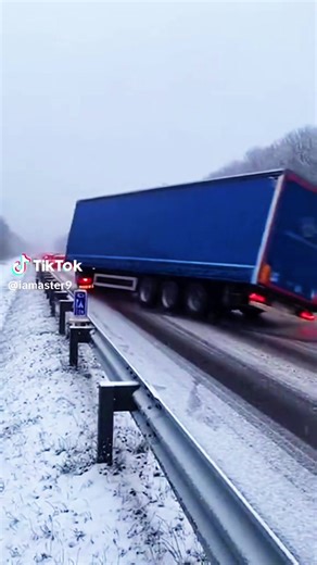 #truck #truckdriver #driver #snow #ontheroad