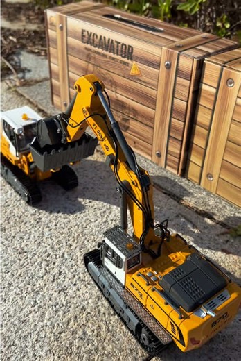 Remote Control Bulldozer for Kids and Adults