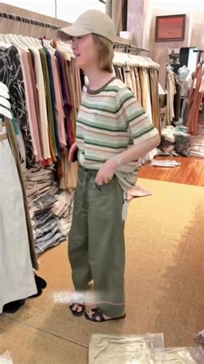 小时代周三到大量新款#卖衣服的姑娘