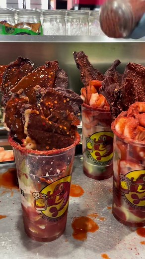 Un vasito de camarones o de carne seca?😋 Te esperamos de 12-10pm hoy‼️ 📍2940 Shaver St. Pasadena, Tx 77502 📍11130 Gulf Fwy. Houston, Tx 77034 📍13544 East Fwy. Houston, Tx 77015 📍6966 Airline Dr. Houston, Tx 77076 📍510 Dell Dale St. Channelview, Tx 77530 #fastrakexpress #houston #houstonfood #houstondrinks #fyp #htx #botana #parati #houstonfoodie #drinks #micheladas #costumerservice #paratii #camarones #botanas #Meme #texas #viralvideo #trending