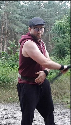 The kinetic chain of a baseball bat strike In this short video, you clearly see the kinetic chain, my body rotation, and the weight distribution. Is this always the way you need to throw a master strike? No. There are many ways to throw a master strike (e.g., the cave man strike), but this execution will result in more power. The way I show it in this video is done in an exaggerated way to give you a good demonstration of how it is done. ===================== 🎯 MISSION STATEMENT: What we mainly