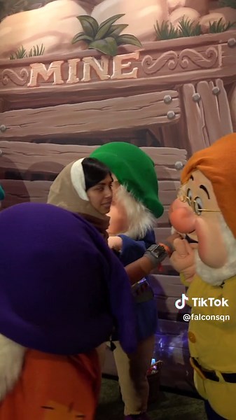We Met The Seven Dwarfs at Disney World! Mickey’s Not So Scary Halloween Party at Magic Kingdom has tons of character meet and greets you can’t see anywhere else! Check out our latest vlog for many more Disney characters in Halloween costumes! #mickeysnotsoscaryhalloweenparty #DisneyWorld #disneyworldvlog #disneyhalloween #hocuspocus #magickingdom #disneyfall #disneyworld2023 #bootoyouparade #letsboothis #mnsshp #hocuspocusvillainspectacular #disneyparks #disneycharacters