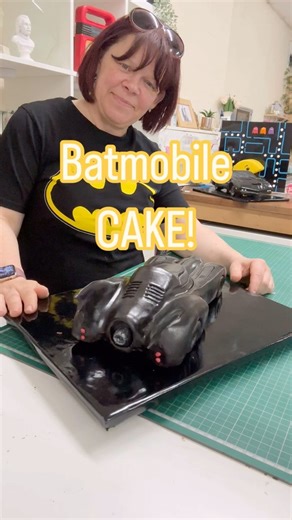 75 reactions · 17 comments | BATMOBILE CAKE..... but can you tell me ... WHICH YEAR? WHICH BATMAN? #batman #batmobile #retro #dinkydoodleretro #dinkydoodlecakekits #kidscake #cakeideas #cakedecorating | Dawn Butler - Dinkydoodle | Facebook