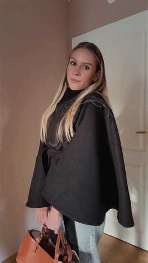 Stylish New Jacket Try-On: Explore This Trendy Look