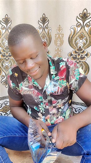 Create a Christmas Tree from Recycled Plastic Bottles