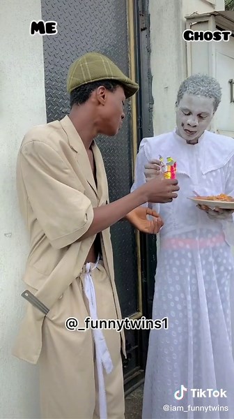 😂😂 #trending #_funnytwins #fypシ #viral #funnytwins #fouryou #fypシ゚viral