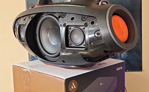 Skullcandy 手提式蓝牙音响拆壳播放 （Telephone）Dj加速版 低音效果