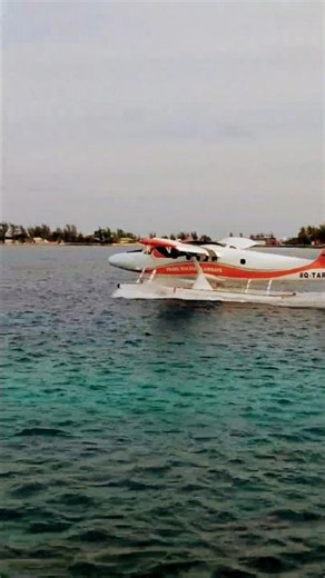 Maldives Seaplane Takeoff | Amazing Start & Scenic Flight Over Paradise ✈️🌊