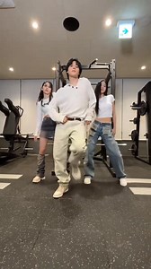 [230401] BTS OFFICIAL TikTok Update  https://www.tiktok.com/@bts_official_bighit?_t=8b3Hdasf9Os&_r=1 | 푩풐풓풂푯푬풀 ⁷ | Facebook