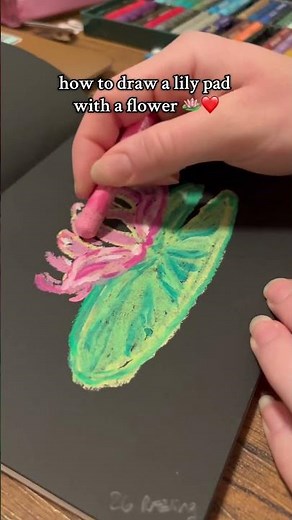 how to draw a lily pad in oil pastel 🪷❤️ #lilypad #flower #oilpastel #dailyart #fyp