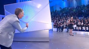 1.3M views · 1.3K shares | No Maria, io esco... Paolo Bonolis a "C'è Posta Per Te"! | C'è Posta Per Te | Facebook