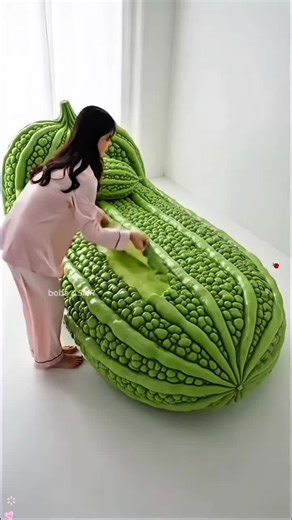 Convierte una sola imagen en un efecto de cama de gelatina onírica Tutorial fácil de CapCut ¡Crea tu propio filtro de cama de gelatina suave y surrealista con solo una foto — es más fácil de lo que piensas! Estilo de reto/imitación de tendencias ¿Puedes crear el efecto de cama de gelatina perfecto con una sola imagen? 90 Pulsa el enlace de la esquina inferior izquierda para descargar CapCut y obtener el fondo de pantalla generado por inteligencia artificial #capcut