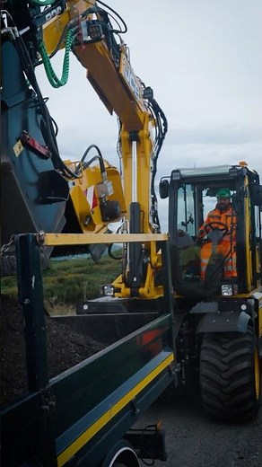 Training with the JCB Pothole Pro
