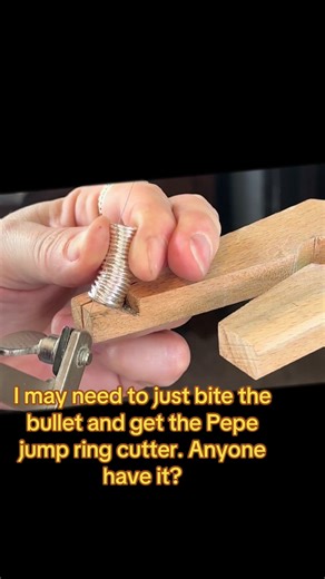 Pepe Jump Ring Cutter Tool for Silversmithing Needs