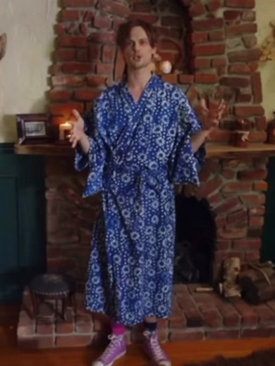 Video: “Why Matthew Gray Gubler Lives in a ‘Haunted Tree House,’” via Vanity Fair on Youtube. #matthewgraygubler #vanityfair #actor #actors #acting #act #haunted #treehouse #hauntedtreehouse #interviews #celebrityinterview #celebrityinterviewmoment #funny #celebrity #coolboy #criminalminds #alvinandthechipmunks #fyp #fyf