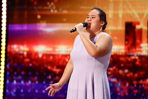 Meet Heidi Klum’s Golden Buzzer, Stunning Autistic, Blind 'AGT' Singer Lavender Darcangelo