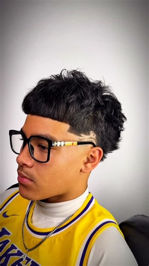 BIG SPRING, TX BARBER | RELL on Instagram: "📍BIG SPRING, TX IF YOU NEED THIS SERVICE LINK IS IN THE BIO TO BOOK‼️ #bigspringtxbarber #odessabarber #lubbockbarber #snyderbarber #bigspringbarber midlandbarber odessabarber snyderbarbe edgarlineup blowouttaper haircuttransformation barbergang lubbockbarber hightaper blowouttaper"