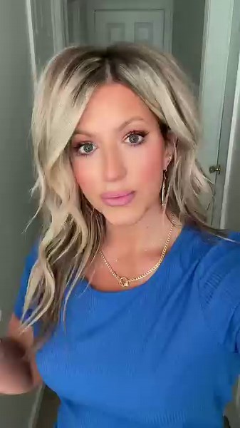 15K views · 137 reactions | Here are some comfy and easy 2/3 piece travel outfits! You can comment "airplane" for everything to automatically be sent to you or check out my Amazon or LTK! Safe travels this year! ️ | Rachel Bowling | Facebook