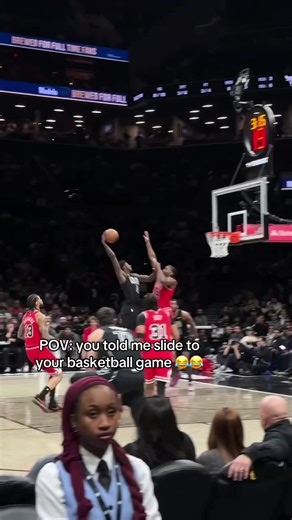 Basketball Game Experience with DEEBOY