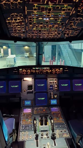 Easy A320 Startup 🤯✈️ #aviation #flightdeck