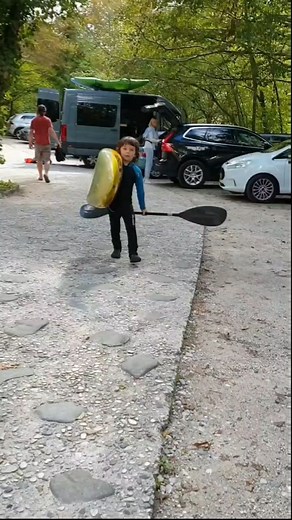 Our first and smallest kayak Rocket is made from Kevlarcarbon which is the most light (only 3 kg) but also the most durable material. This is the best combination for kids because it's very easy to manipulate kayak on the water, they can easily carry the boat by themselfs and for kids it's almost unbreakable. It's good for kayakers between 10 and 30 kg 👌💙 How do you likw it? For more info, testing or ordering contact us on our mail 👉 joykayaks@email.cz | JOY Kayaks