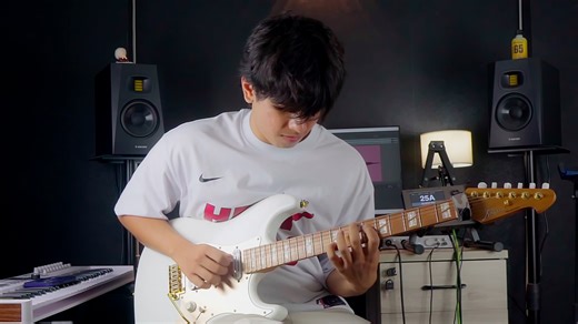 Back with the flamma again! This one's Flamma fx 150! from SoundScape Nepal A spontaneously improvised blues solo, my playing may seem lil bit sloppy as I am dealing with tendinitis but I'll recover soon 😇 #blues #soundscapenepal #aayushaudiophile #improvised #multifxpedal #guitarstore #music #rocknroll #jazz #funk #guitar #guitarist #stpickup | Aayush Khatiwada