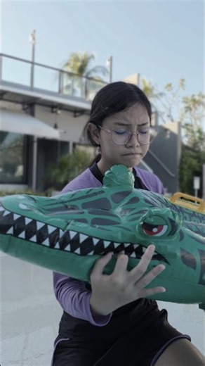 Hero Girl and Her Flat Crocodile🥺 Oh no‼️ | JJaiPan #Shorts