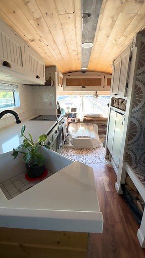 294K views · 46K reactions | Getting two birds stoned at once… An easy meal to make when we have places to be  #lifeontheroad #travel #lifestyle | Allison Bracken | Facebook