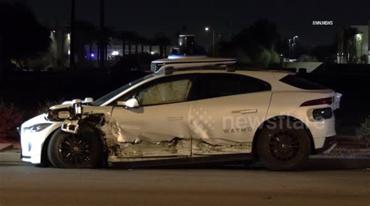 US, Phoenix: Phoenix Waymo Involved In Hit-And-Run Crash