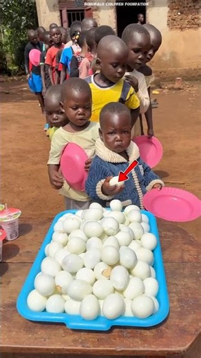 A Mother's Hunger and a Child's Love #shortvideo