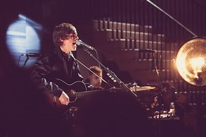 Jake Bugg Plays Burberry Acoustic | Clash Magazine Music News, Reviews & Interviews