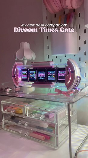 unbox with me 🎀 coolest desk gadget ✨ #fyp #foryou #desksetup #desktour #pinksesthetic #gamingsetup #gamergirl #deskdecor #pixelart #divoom #divoomtimesgate #timesgate #pink #kawaii