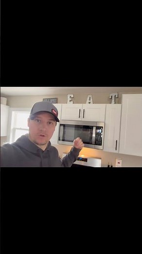 Microwave light won’t turn off?