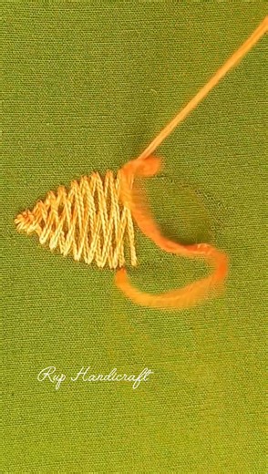Herringbone stitch 🥰😻😍 herringbone basic stitch tutorial, Leaf Embroidery short video #bordado #fblifestyle | Rup Handicraft
