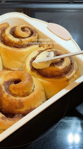 The Best Homemade Cinnamon Rolls for Fall 🍂🤎 | Easy Fall Recipe