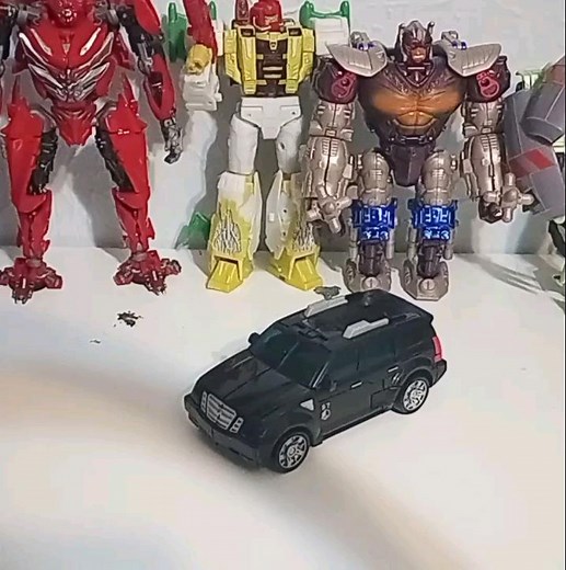 Transformers 2007 Movie Allspark Power Deluxe Class Stockade Transformation
