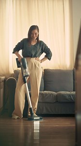Cumpără un aspirator vertical Electrolux folosind codul ELXBC20 și ai 20% reducere până pe 20 aprilie pe www.electrolux.ro. | Electrolux