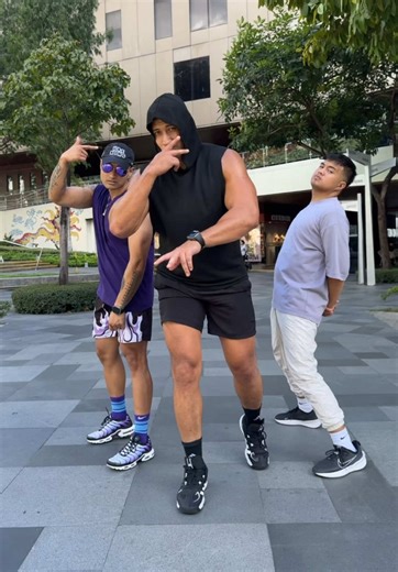 IShowSpeed's Epic Dance Moves and Funny Moments