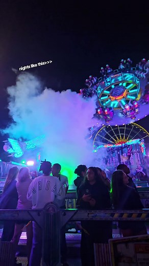 🎡🎢 (@kirmes_und_freizeitparks) - Unforgettable Nights at the Kirmes Carnival