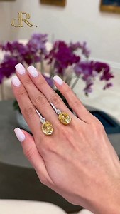 A beautiful match pair of Yellow oval earrings and yellow oval ring💛💍✨ - - - #yellowdiamond #yellowovaldiamond #ovaldiamond #ovalearrings #luxuryjewlery #yellowearrings #diamondring #rosenbergdiamonds | Rosenberg Diamonds & Co.
