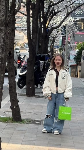 Raychel Kiss: Enticing Moments Captured