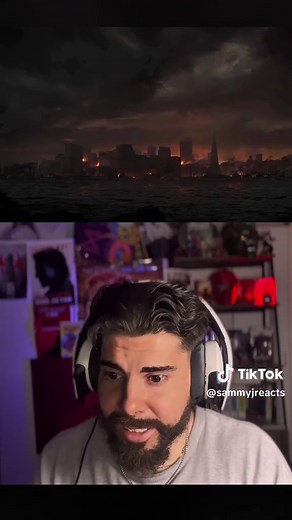 The Chilling Halo Jump Scene in Godzilla 2014