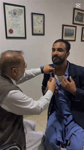 141K views · 1.2K reactions | Case of huge multinodular goitre operated a week ago , now removed stitches... every thing fine Alhamdulillah | Dr Bakht Zada | Facebook