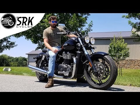 What happens when the British try to build a muscle bike( Triumph Thunderbird Storm)