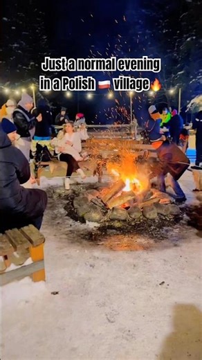 Just a normal evening in a Polish 🇵🇱 village! #poland #village #polska #winter #zima #bonfire