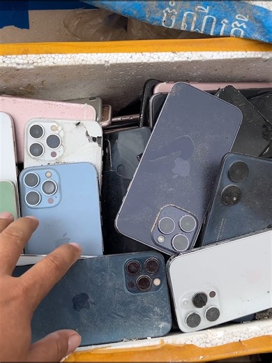 2.6M views · 39K reactions | #Samsung #Huawei #mobile #iphone14 #iphone12promax #reelsinstagram #reelsviral #abandoned #reelsvideo #restore #apple #iphone #ipad #smartphone #reelsfb #iPhone15 #iphone15 #restoration #iphone11 #iphone13 | Restore Urphone | Facebook