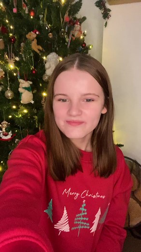 Welcome to today’s sign of the day ! Today’s sign of the day is “Star!” Using SSE (With BSL signs!) -Let’s Make A Difference❤️ #BSL #signoftheday #makingadifference #letsmakeadifference #learntosign #education #SSE | Let’s Make A Difference